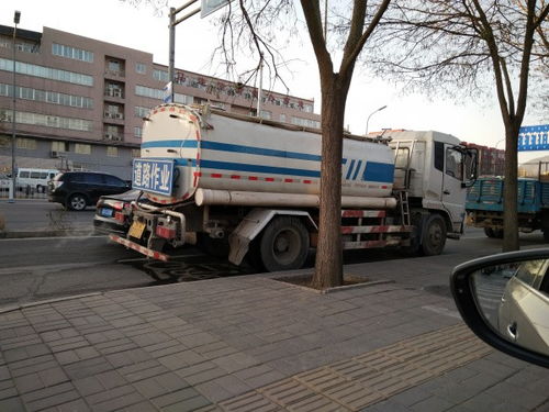 西城專業(yè)噴灑車出租 清洗干凈徹底低價服務